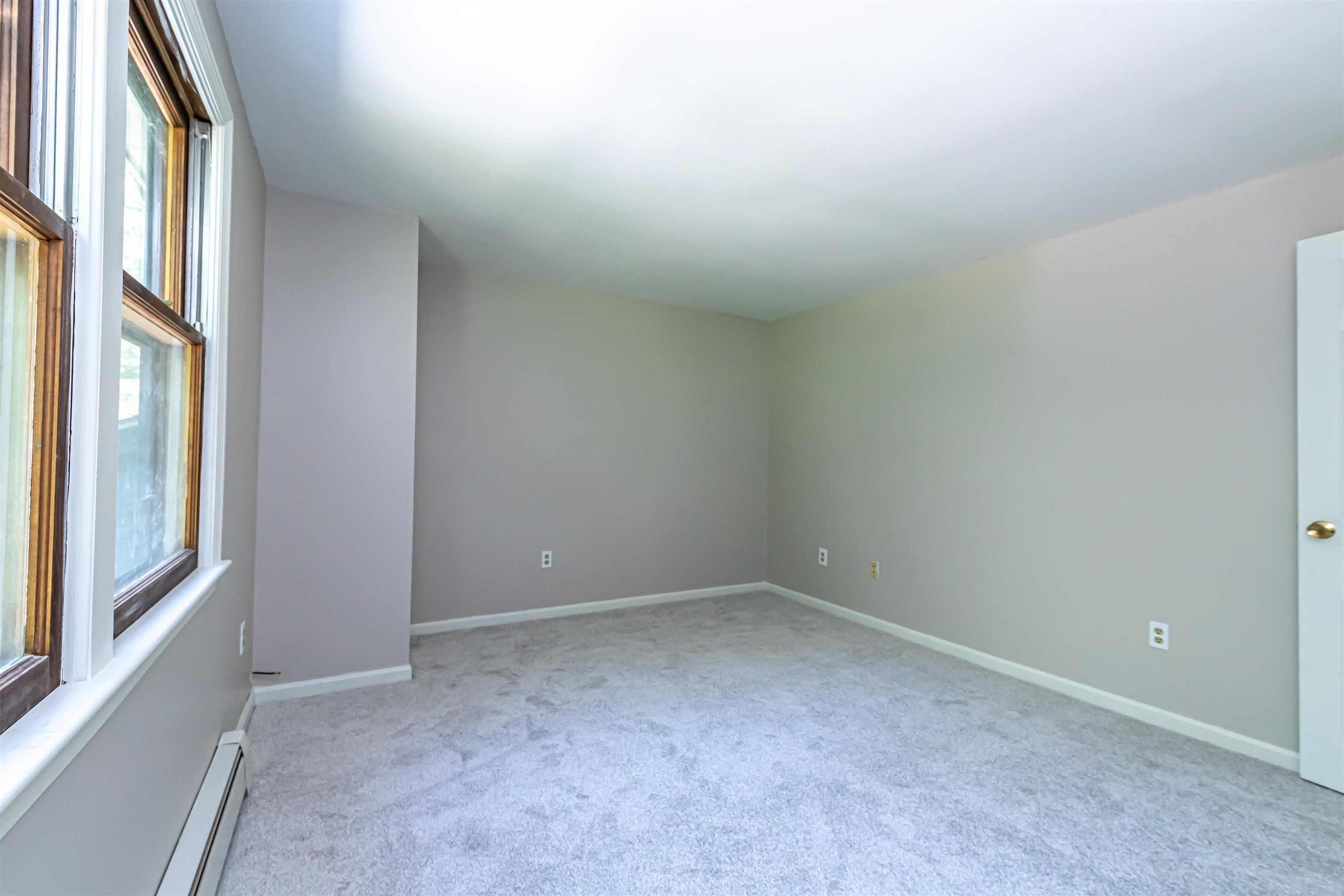 5 Debbie Terrace Derry, NH 03038 - Photo 23 of 52