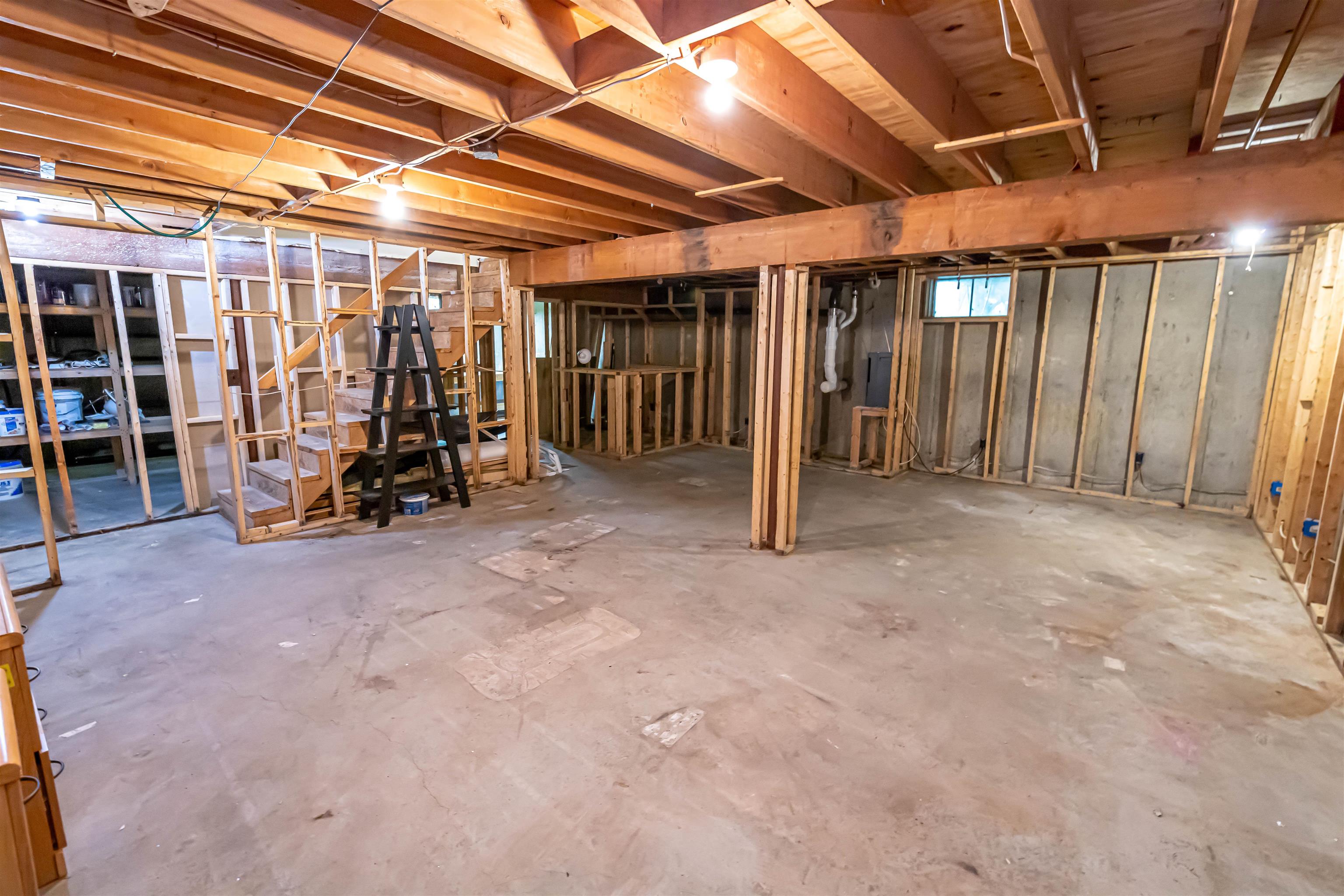 5 Debbie Terrace Derry, NH 03038 - Photo 31 of 52