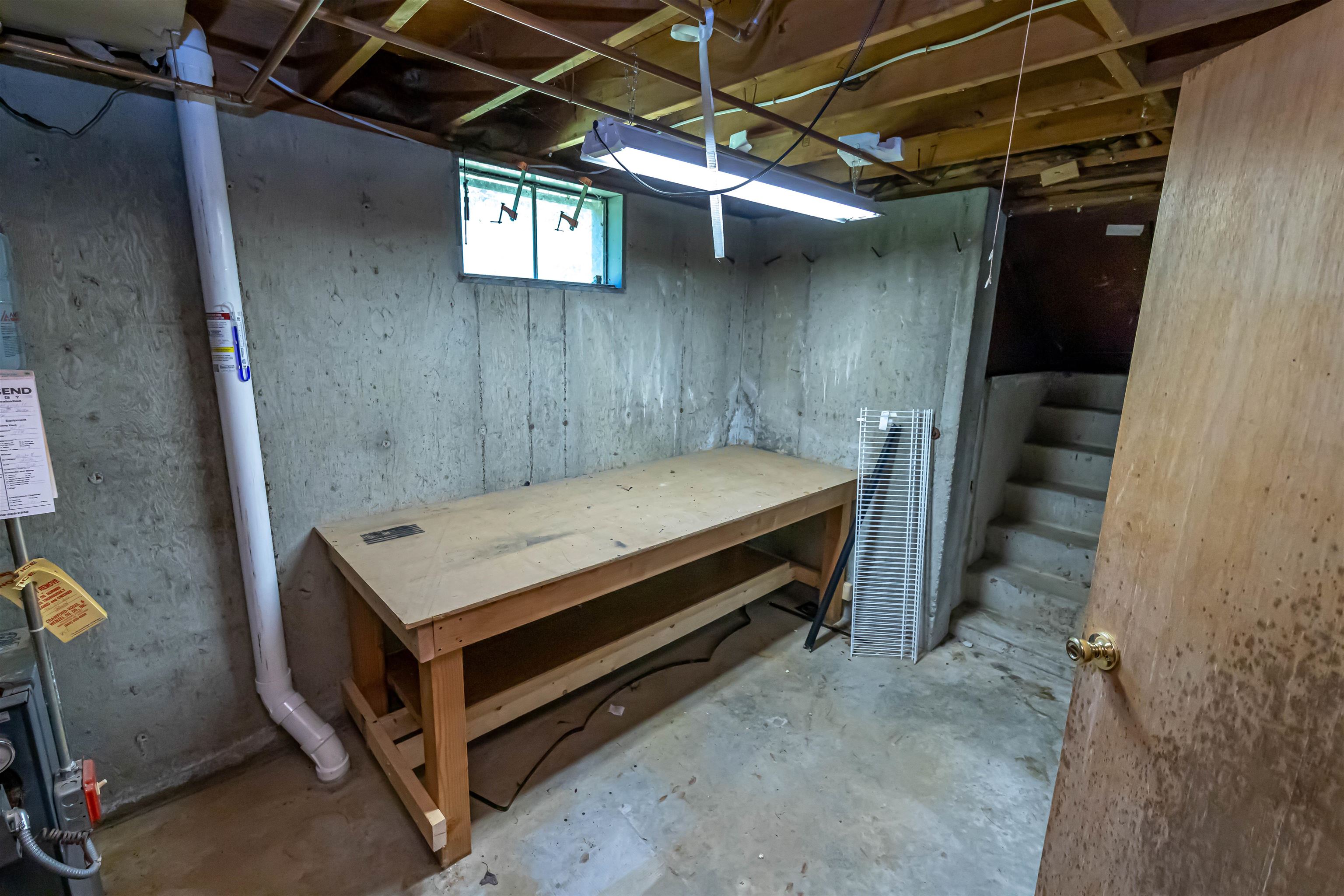 5 Debbie Terrace Derry, NH 03038 - Photo 33 of 52