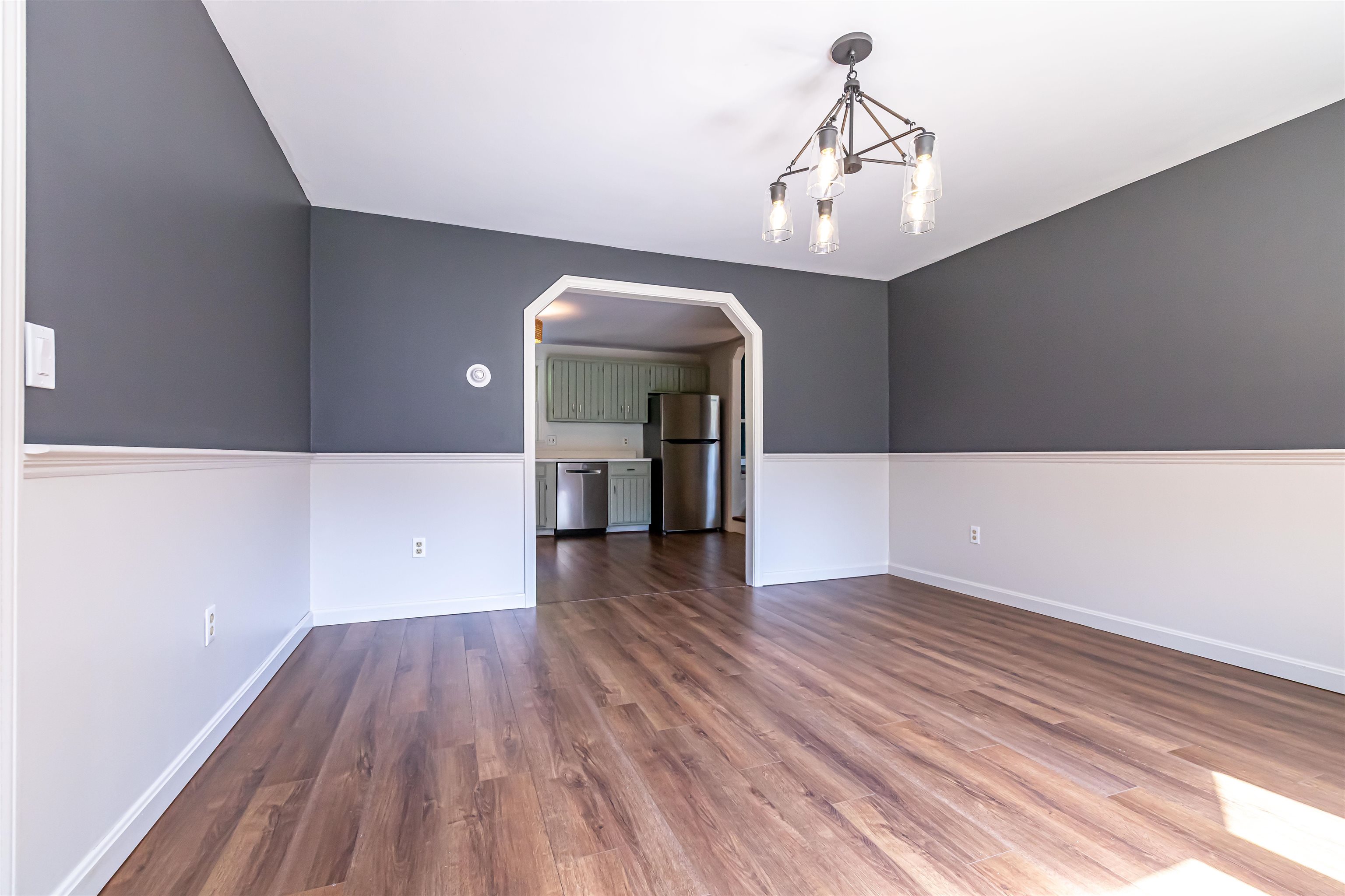 5 Debbie Terrace Derry, NH 03038 - Photo 4 of 52