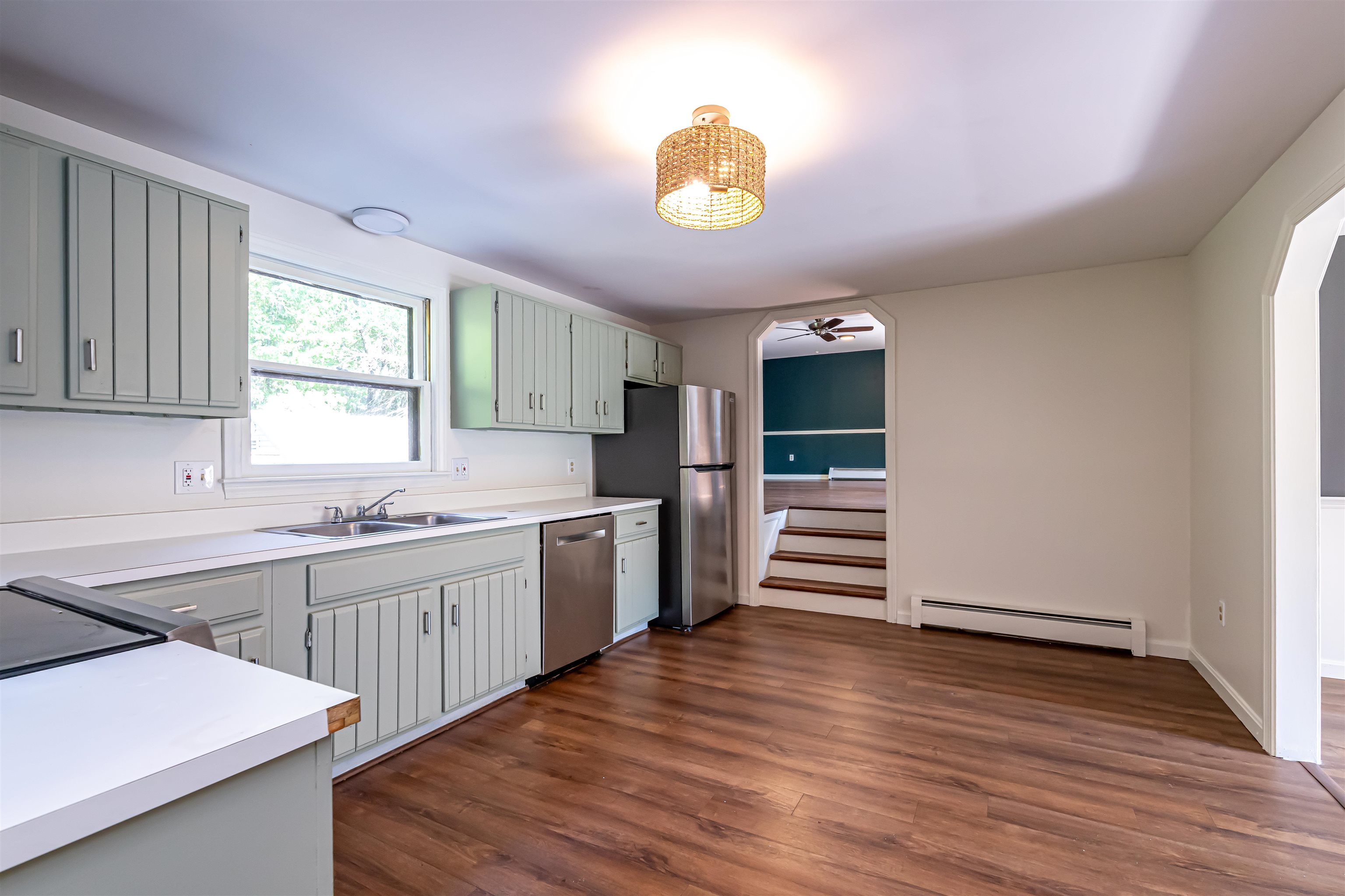 5 Debbie Terrace Derry, NH 03038 - Photo 10 of 52