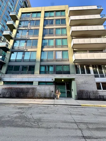 $3,050 | 660 West Wayman Street, Unit 507, Chicago, IL 60661