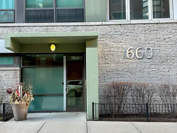 $3,050 | 660 West Wayman Street, Unit 507, Chicago, IL 60661