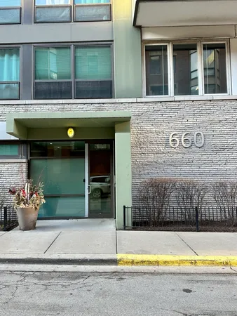 $3,050 | 660 West Wayman Street, Unit 507, Chicago, IL 60661
