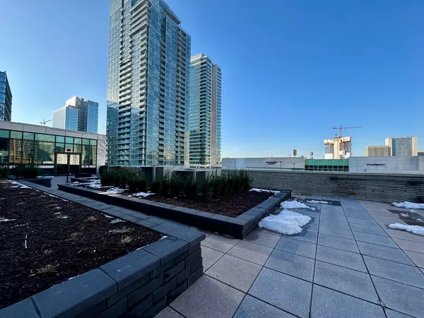 $3,050 | 660 West Wayman Street, Unit 507, Chicago, IL 60661