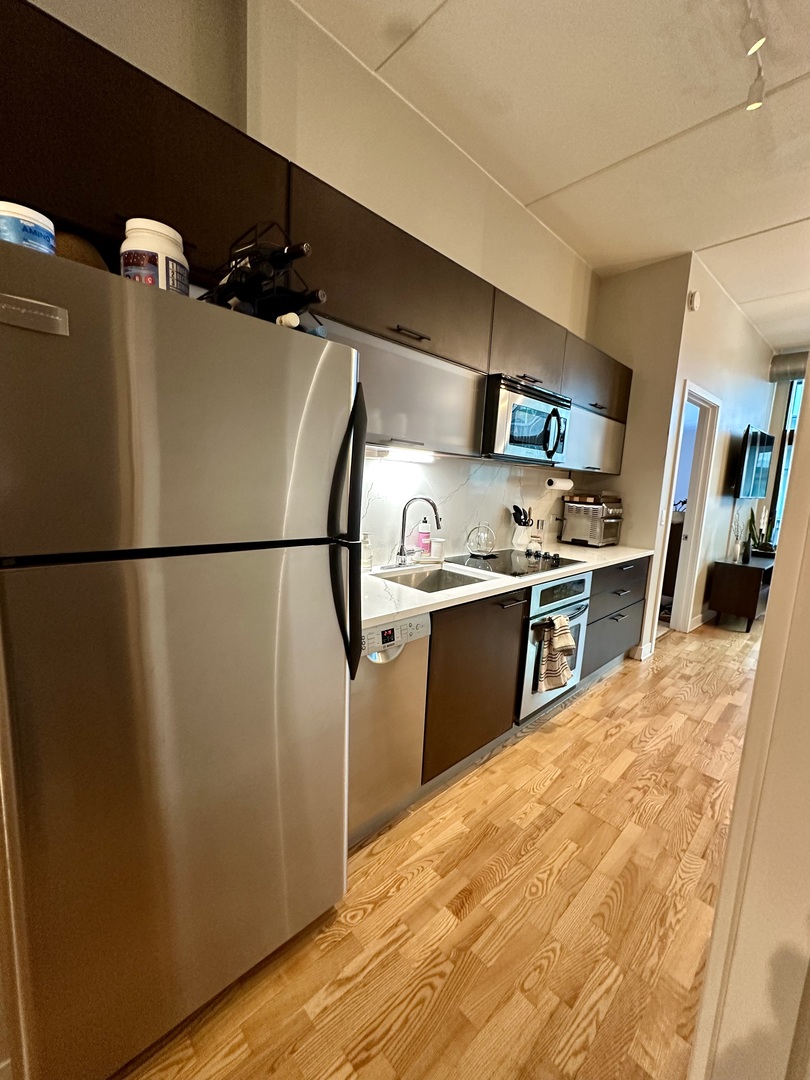 660 West Wayman Street, Unit 507 Chicago, IL 60661 - Photo 10 of 53