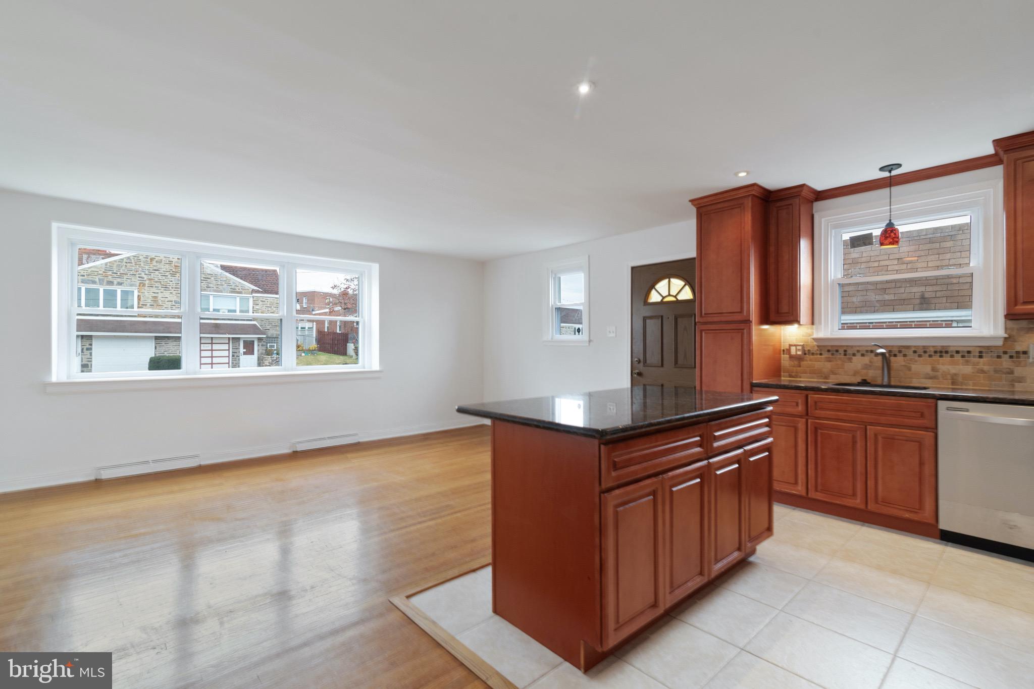 9108 Wooden Bridge Road Philadelphia, PA 19136 - Photo 7 of 30 Gallery Image 7