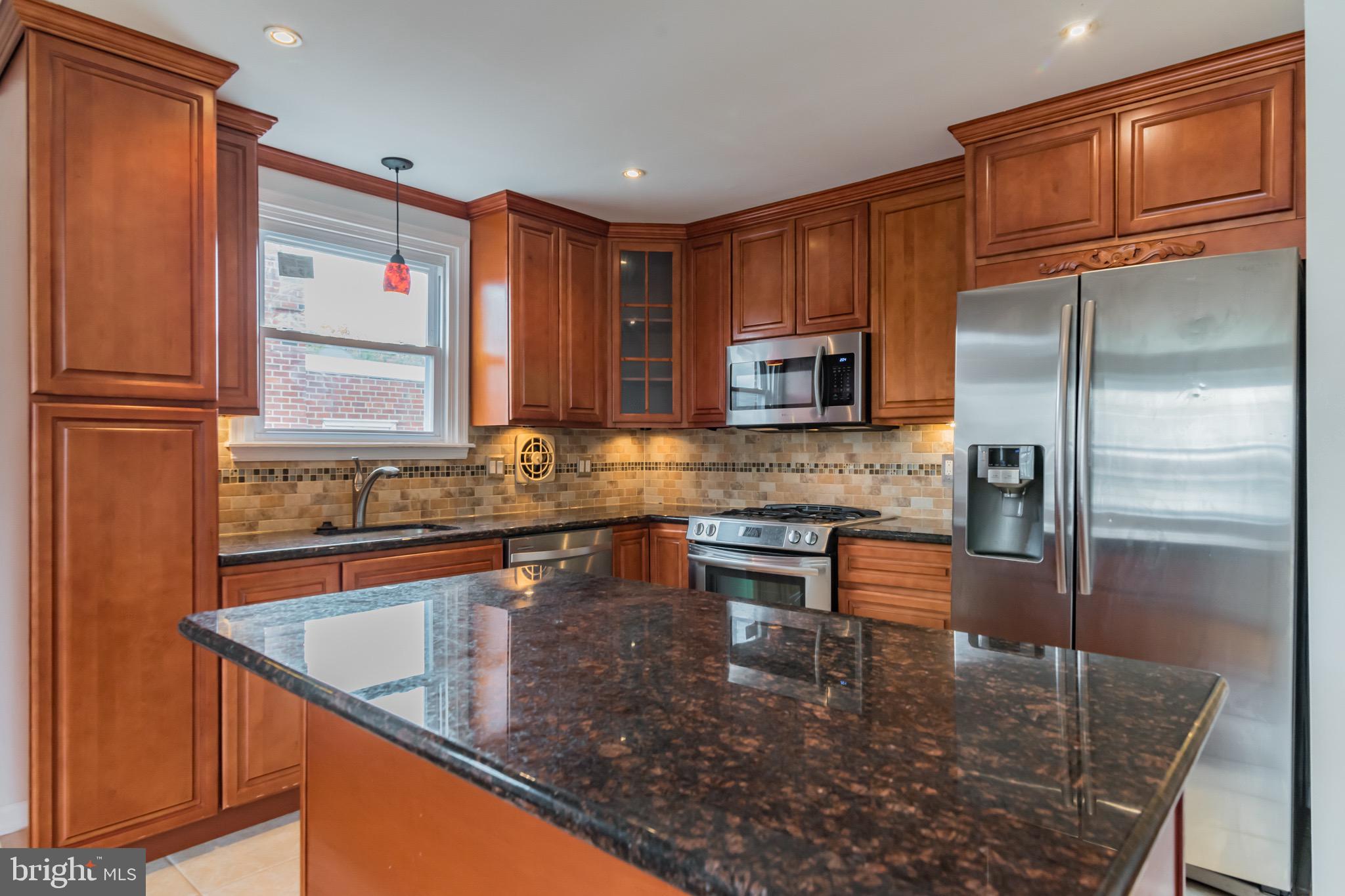 9108 Wooden Bridge Road Philadelphia, PA 19136 - Photo 8 of 30 Gallery Image 8