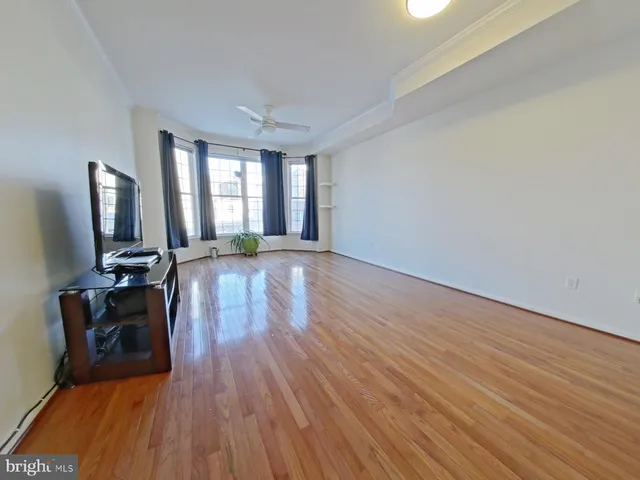 $3,000 | 2152 Webster Street, Philadelphia, PA 19146