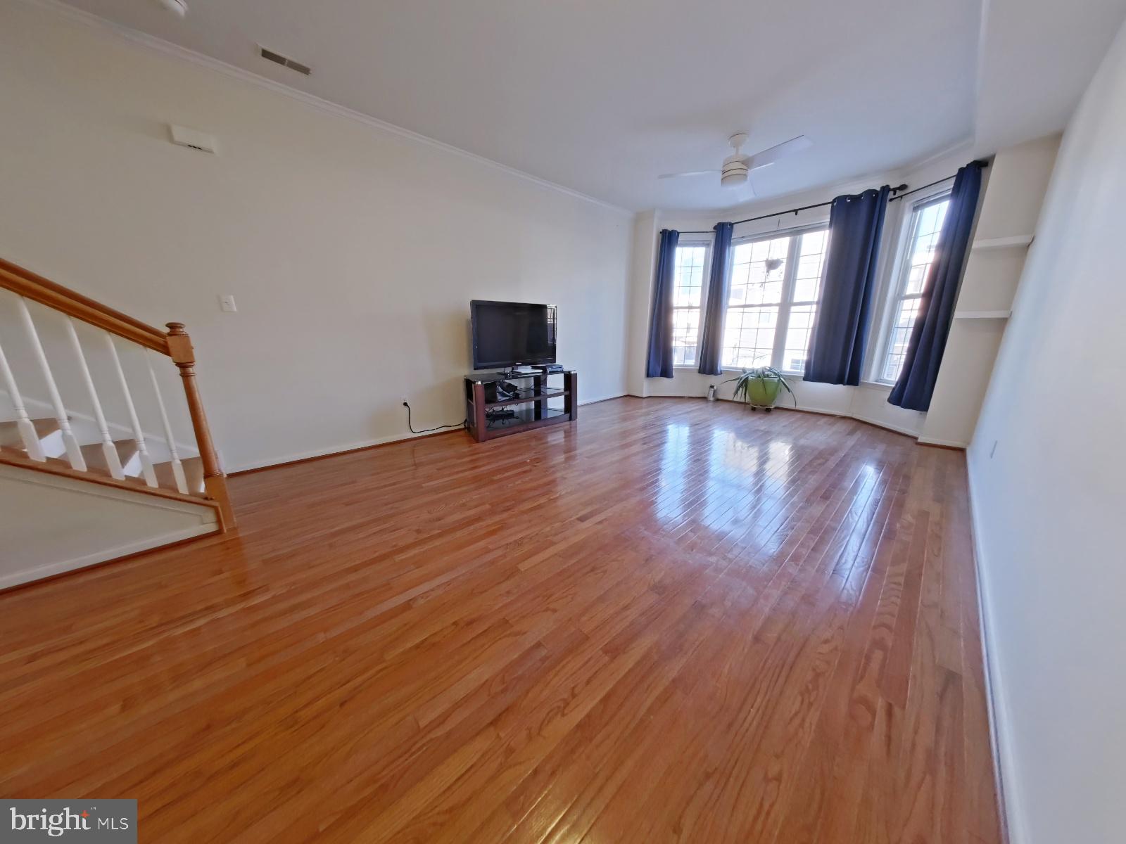 2152 Webster Street Philadelphia, PA 19146 - Photo 24 of 39 Living Room