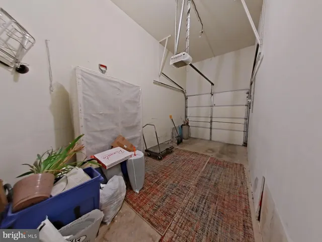 $3,000 | 2152 Webster Street, Philadelphia, PA 19146