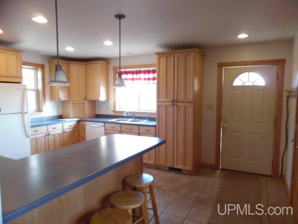 N17221 Lily Lake Road Dunbar, WI 54119 - Photo 2 of 33 Gallery Image 2