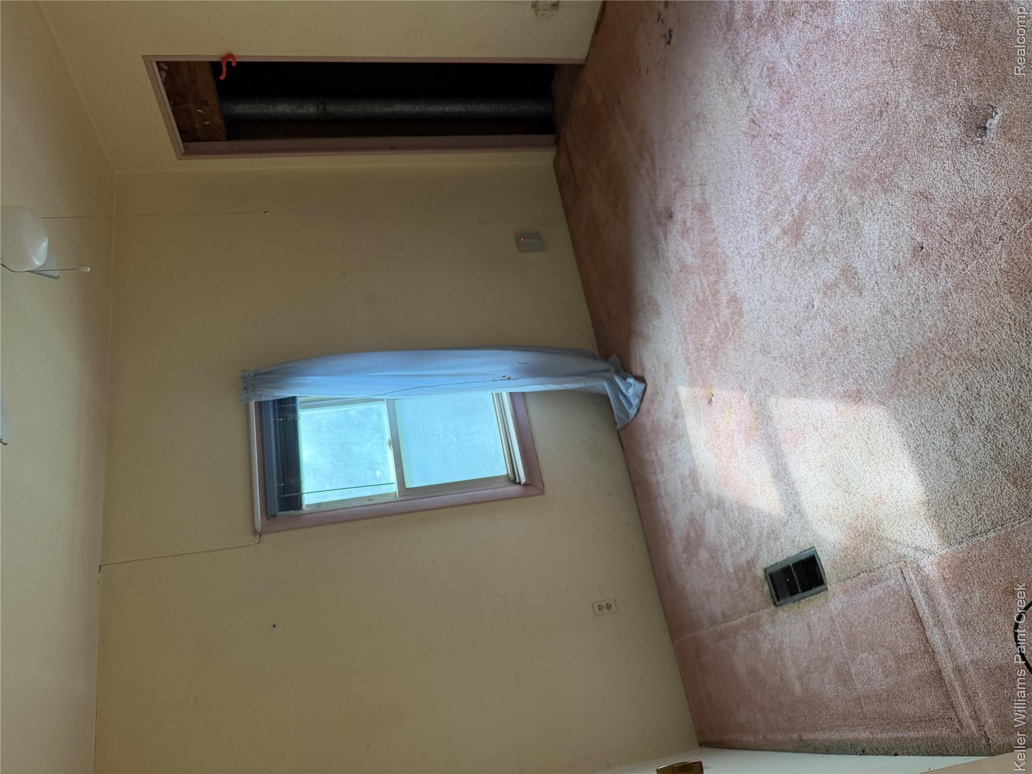 2685 Melvin Avenue Rochester, MI 48307 - Photo 20 of 36 IMG_0698.jpeg