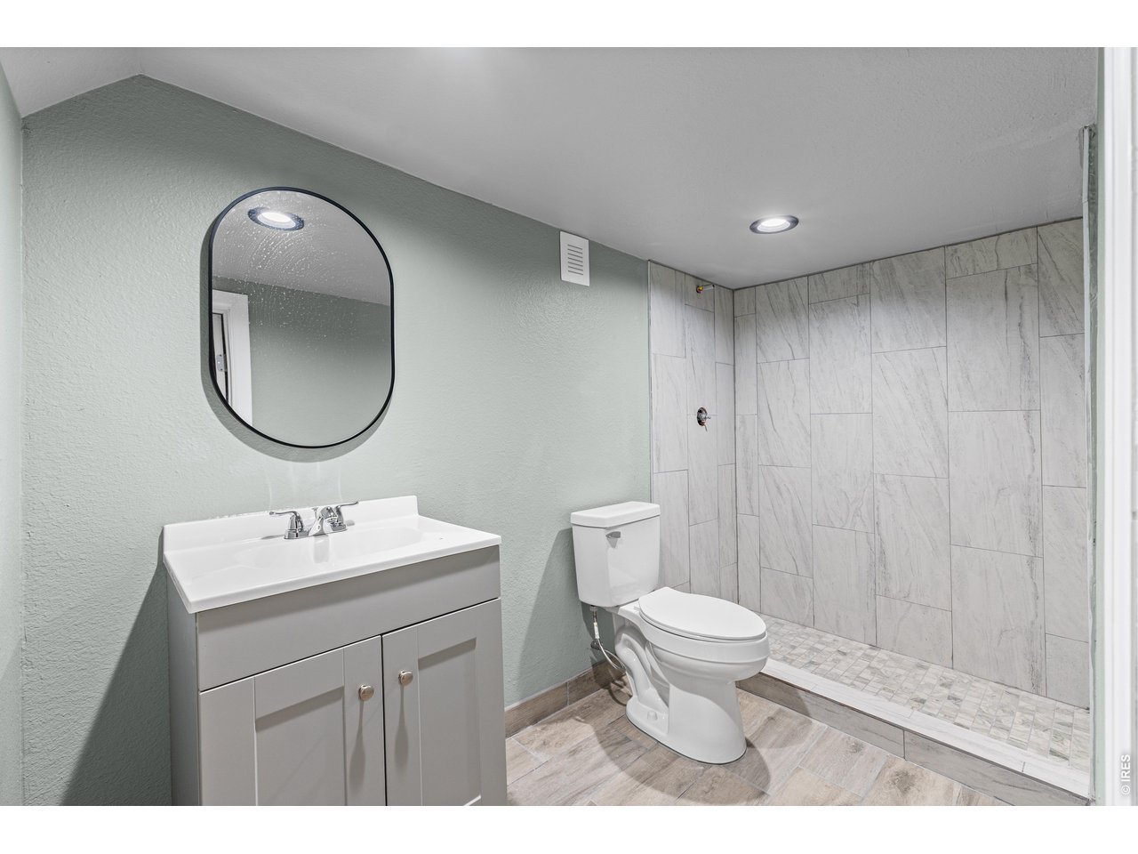 1301 16th Avenue Greeley, CO 80631 - Photo 28 of 33 Basement bathroon