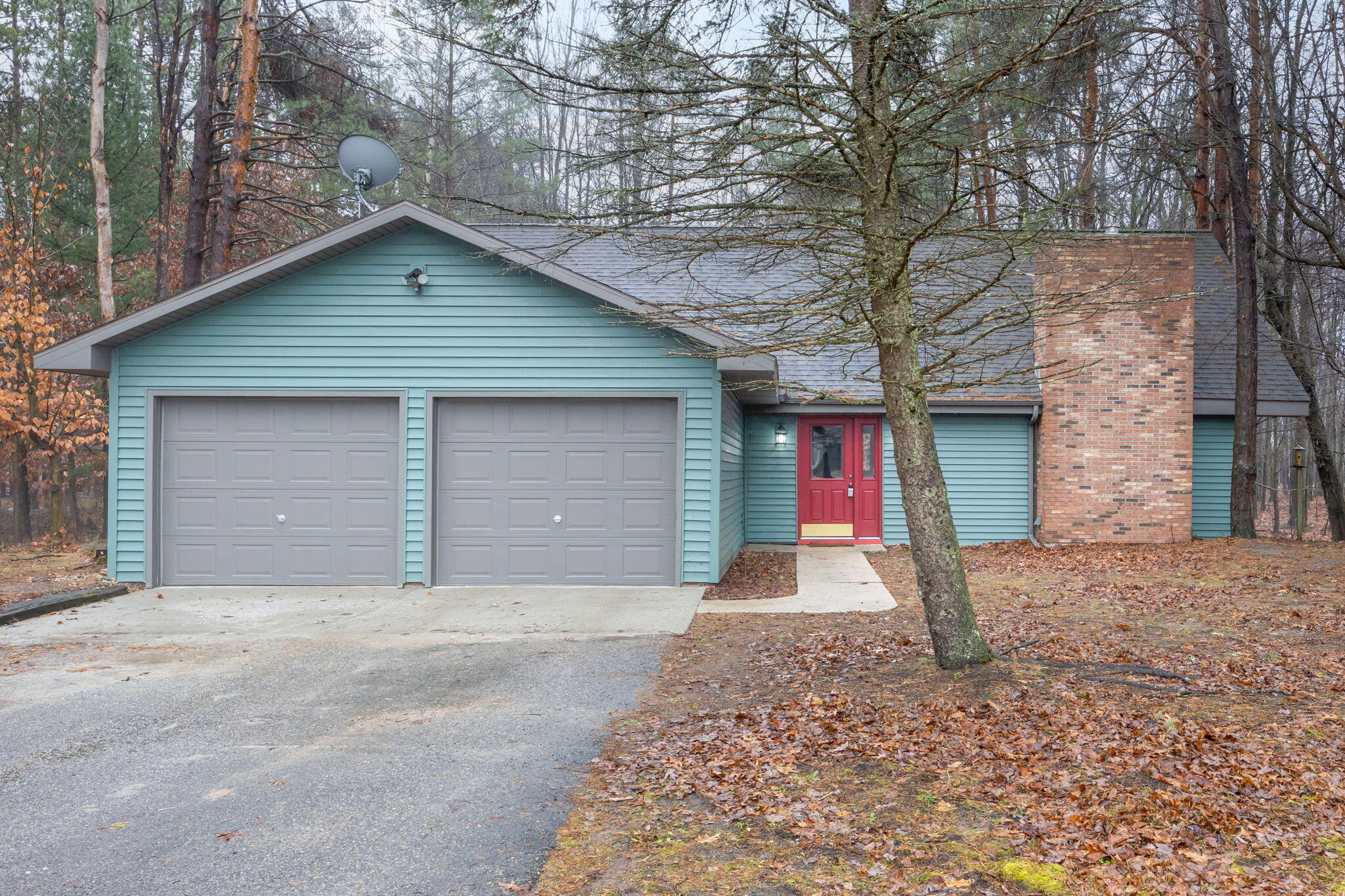 7701 River Ridge Road Canadian Lakes, MI 49346 - Photo 2 of 30 2-web-or-mls-3Y2A2086-Edit
