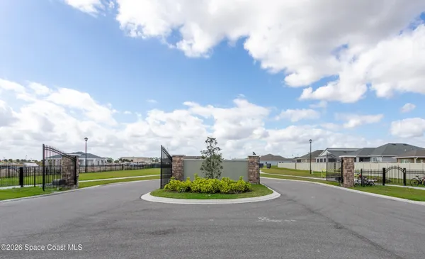 $409,900 | 2423 Pinwherry Street Northwest, Palm Bay, FL 32907