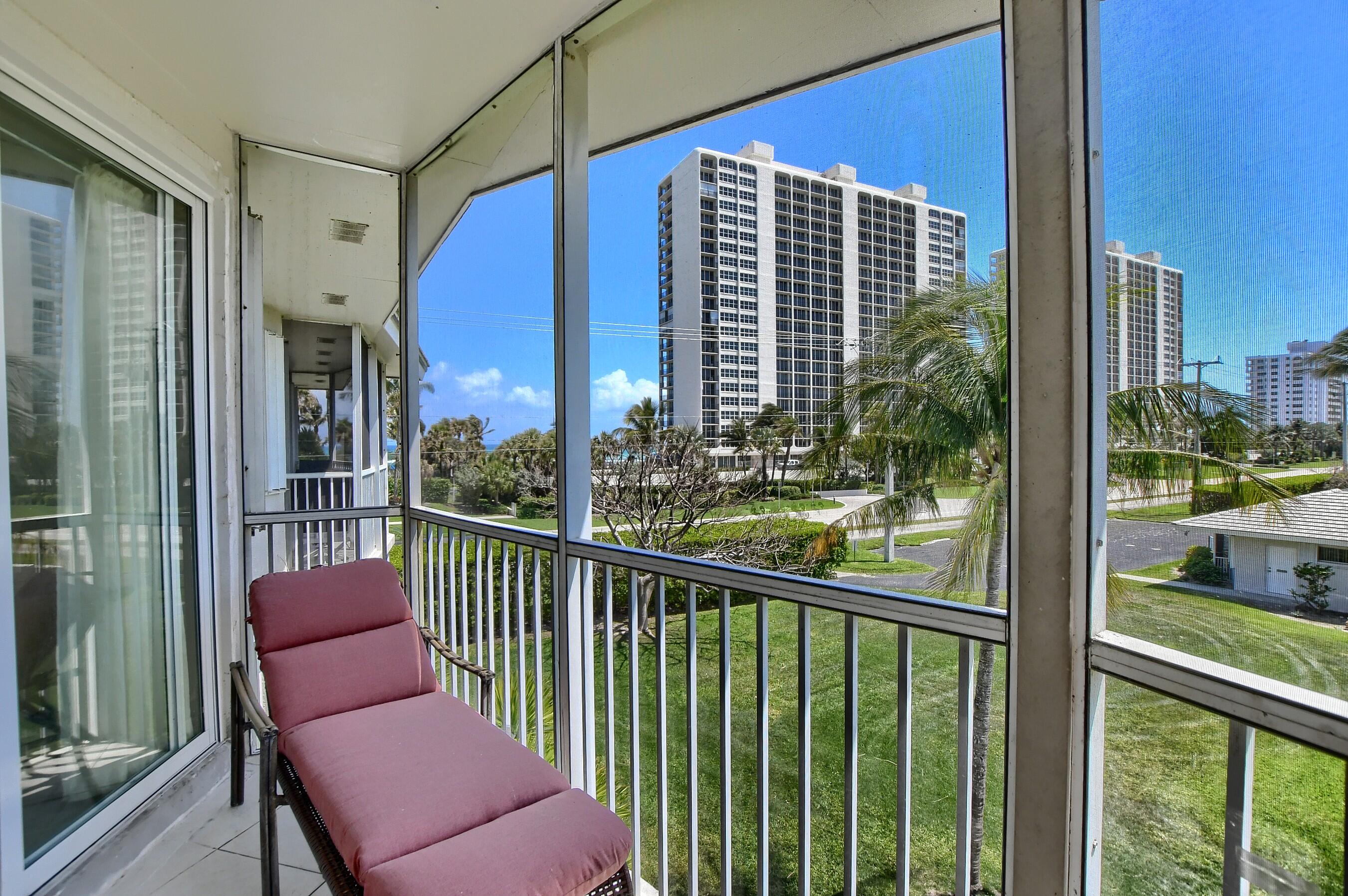 2700 Banyan Road, Unit 32 Boca Raton, FL 33432 - Photo 27 of 32 40_ebf_9677-hdr(5)