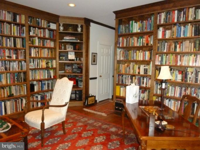 12917 Esworthy Road North Potomac, MD 20878 - Photo 2 of 15 Interior (General)