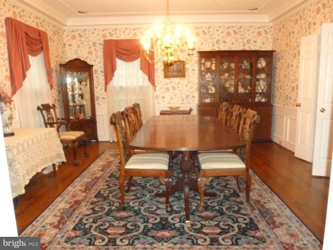 12917 Esworthy Road North Potomac, MD 20878 - Photo 12 of 15 Dining Room