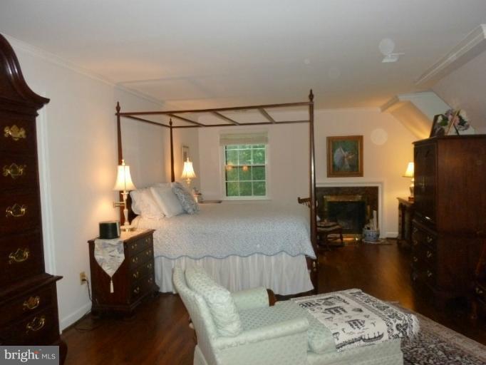 12917 Esworthy Road North Potomac, MD 20878 - Photo 9 of 15 Bedroom (Master)