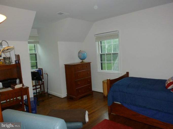 12917 Esworthy Road North Potomac, MD 20878 - Photo 10 of 15 Bedroom