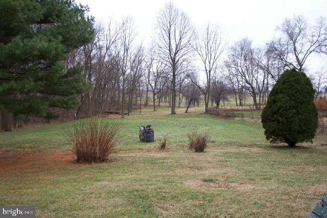 298 Shultz Road Lancaster, PA 17603 - Photo 3 of 4 Gallery Image 3