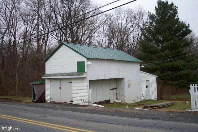 298 Shultz Road Lancaster, PA 17603 - Photo 4 of 4 Gallery Image 4