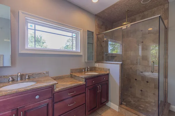 $999,900 | 4561 Soundside Terrace, Gulf Breeze, FL 32563