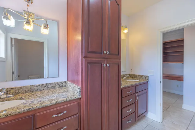 $999,900 | 4561 Soundside Terrace, Gulf Breeze, FL 32563