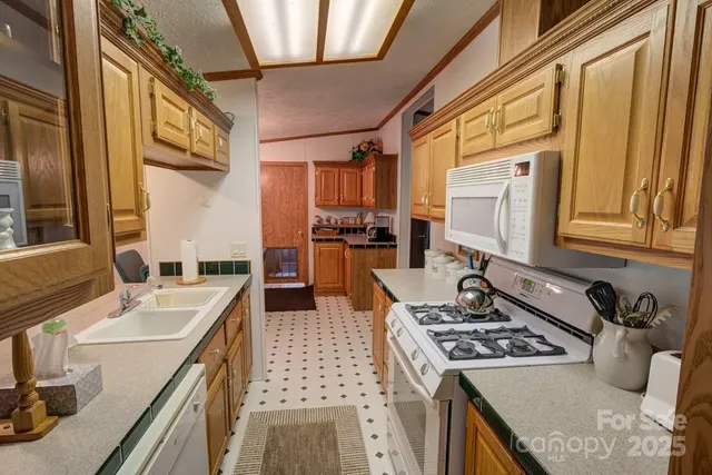 $1,190,000 | 8020 Meadow Fork Road, Hot Springs, NC 28743