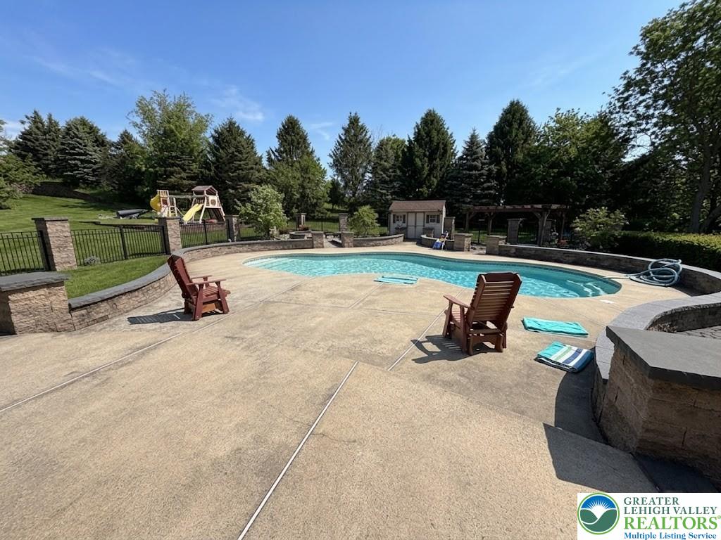 2170 Clearview Road Coplay, PA 18037 - Photo 14 of 75
