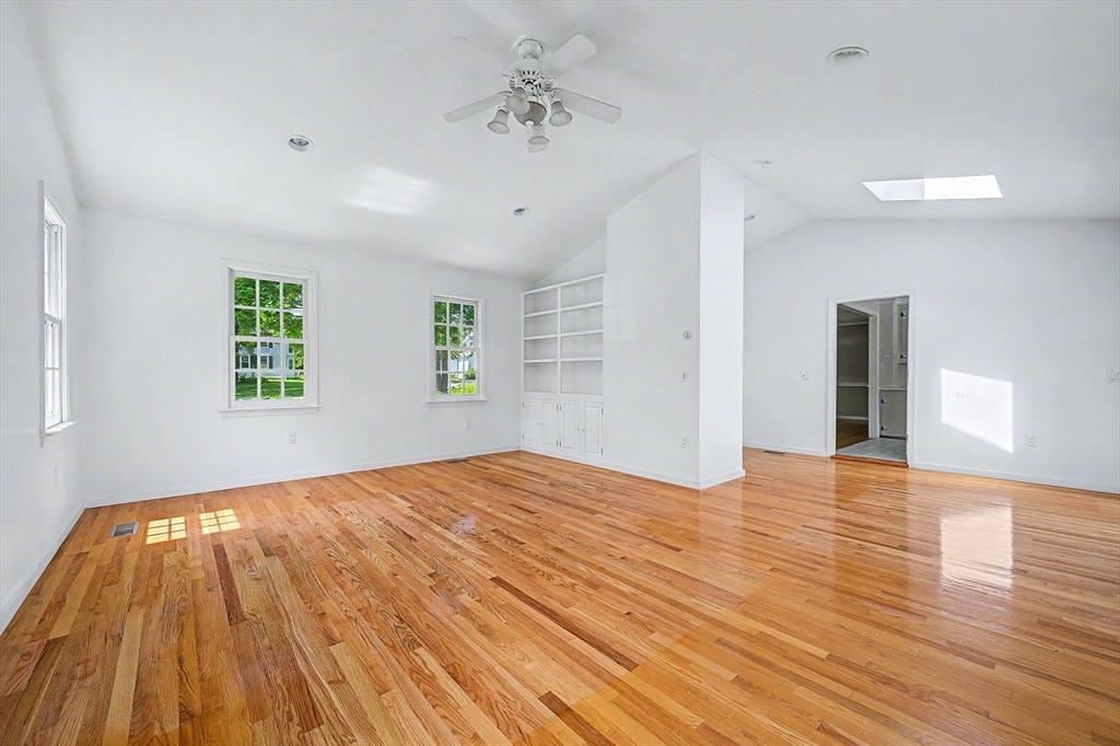 355 Boston Road Sutton, MA 01590 - Photo 12 of 30