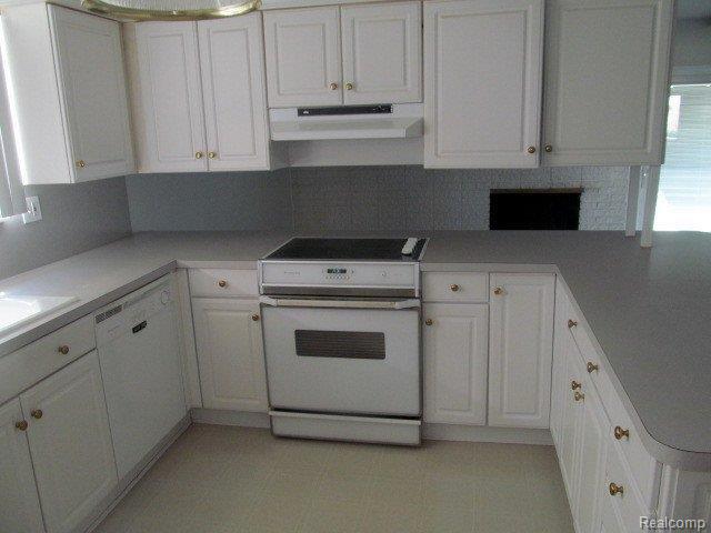 3940 Rolf Drive Warren, MI 48092 - Photo 7 of 8 2013-06-16 23.41.58-1.jpg