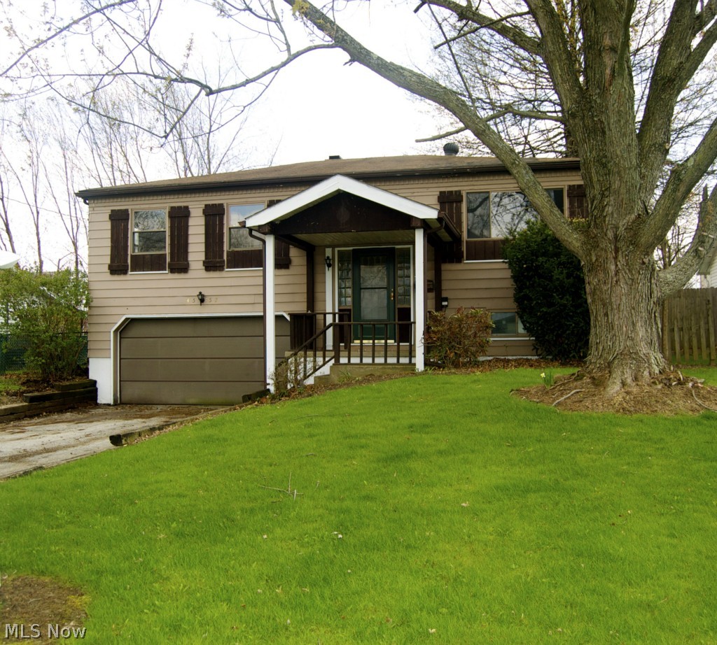 4557 Burkey Road Youngstown, OH 44515 - Photo 2 of 19 Gallery Image 2