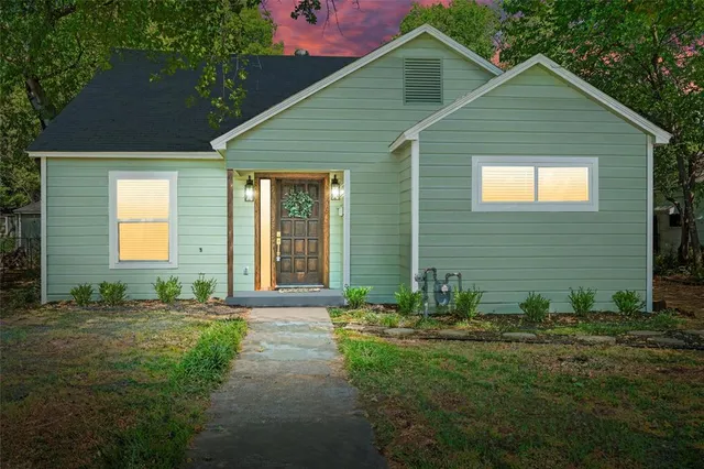 $419,999 | 3409 Clary Avenue, Fort Worth, TX 76111