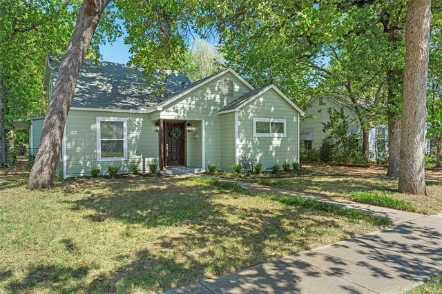 $419,999 | 3409 Clary Avenue, Fort Worth, TX 76111