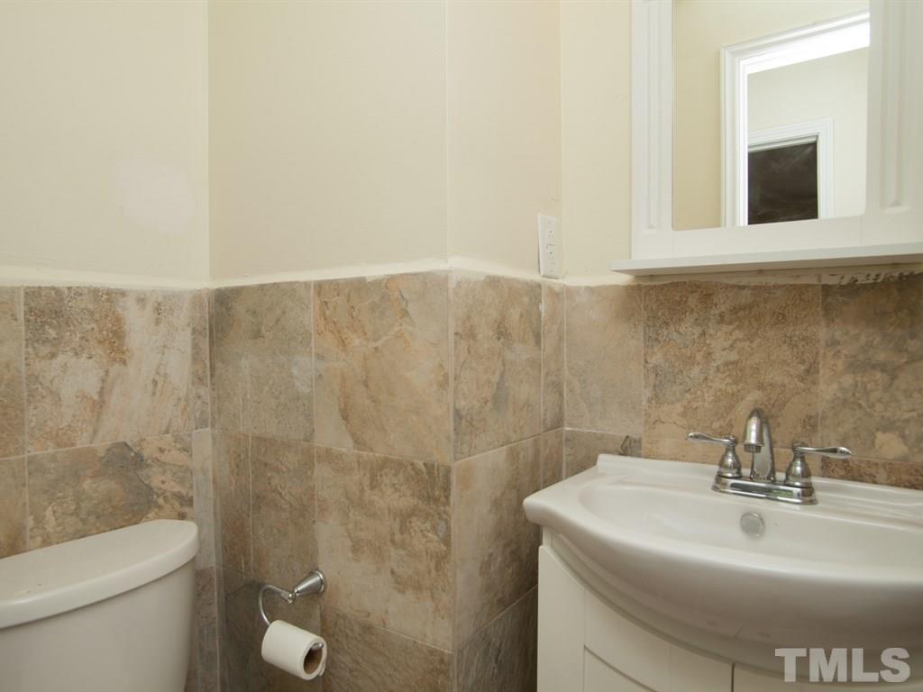 514 West Cornwall Road Cary, NC 27511 - Photo 5 of 19 Gallery Image 5