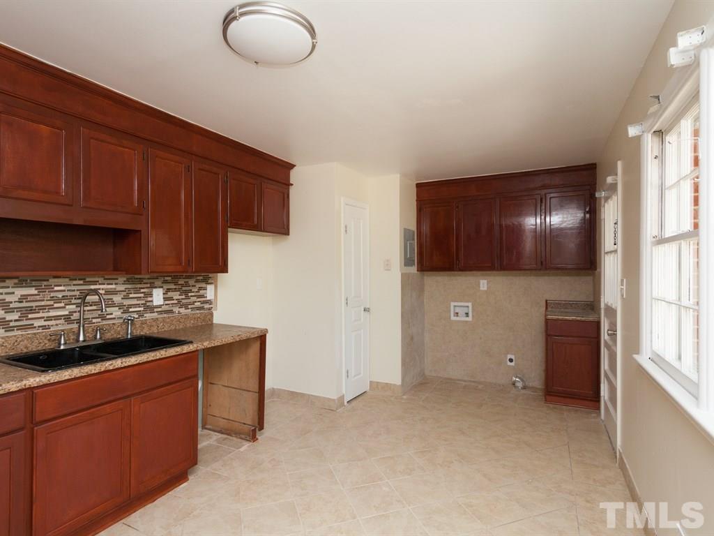 514 West Cornwall Road Cary, NC 27511 - Photo 7 of 19 Gallery Image 7
