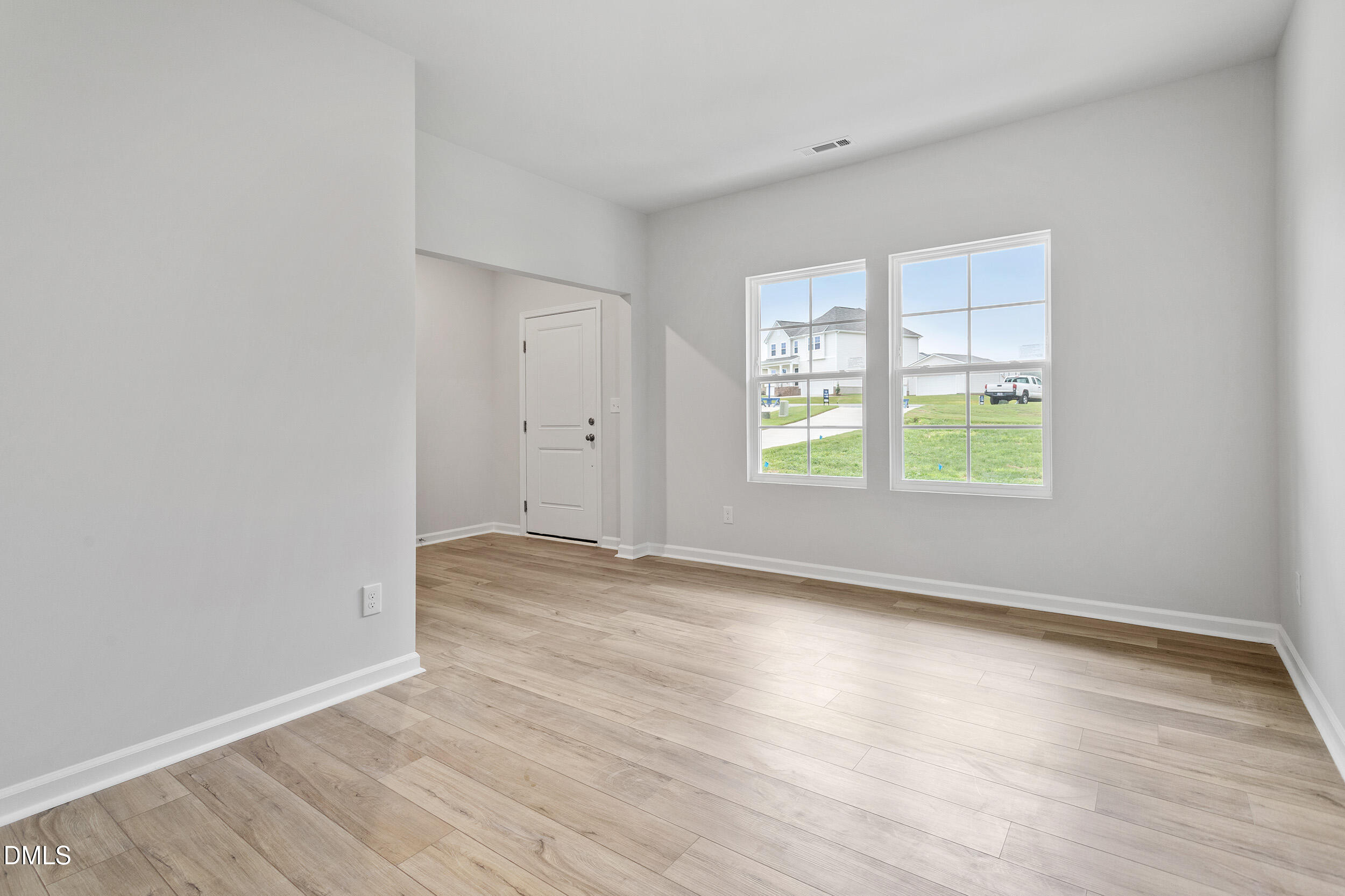 62 Atherton Circle Angier, NC 27501 - Photo 5 of 38 FMWeb04