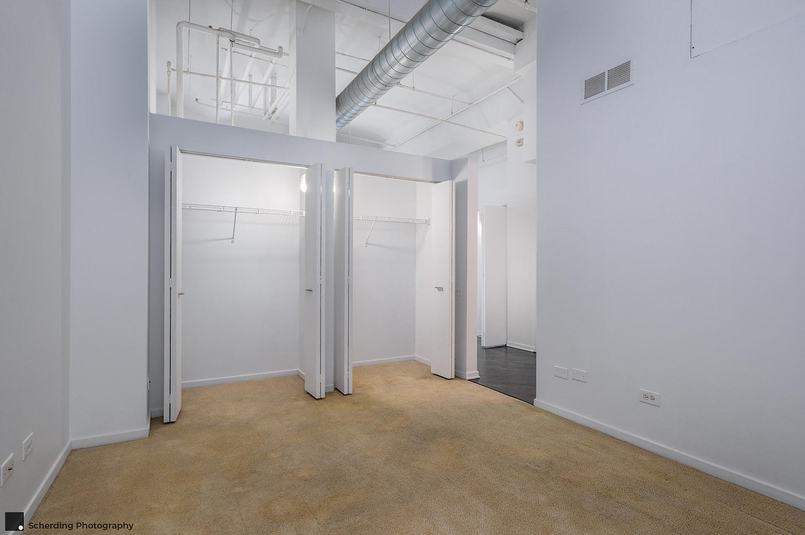500 South Clinton Street, Unit 130 Chicago, IL 60607 - Photo 13 of 17 a view of an empty room