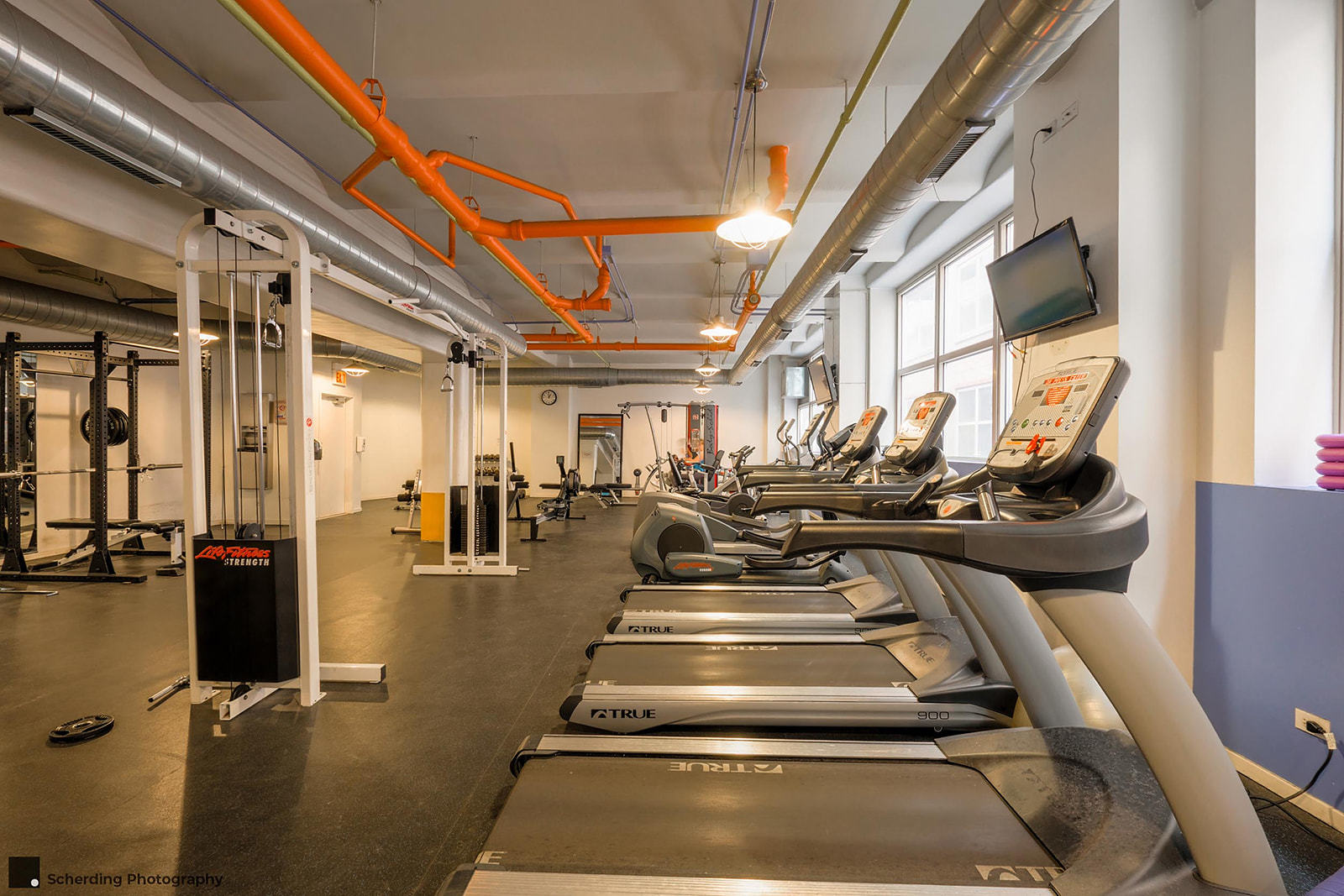 500 South Clinton Street, Unit 130 Chicago, IL 60607 - Photo 16 of 17 a view of a room with gym equipment