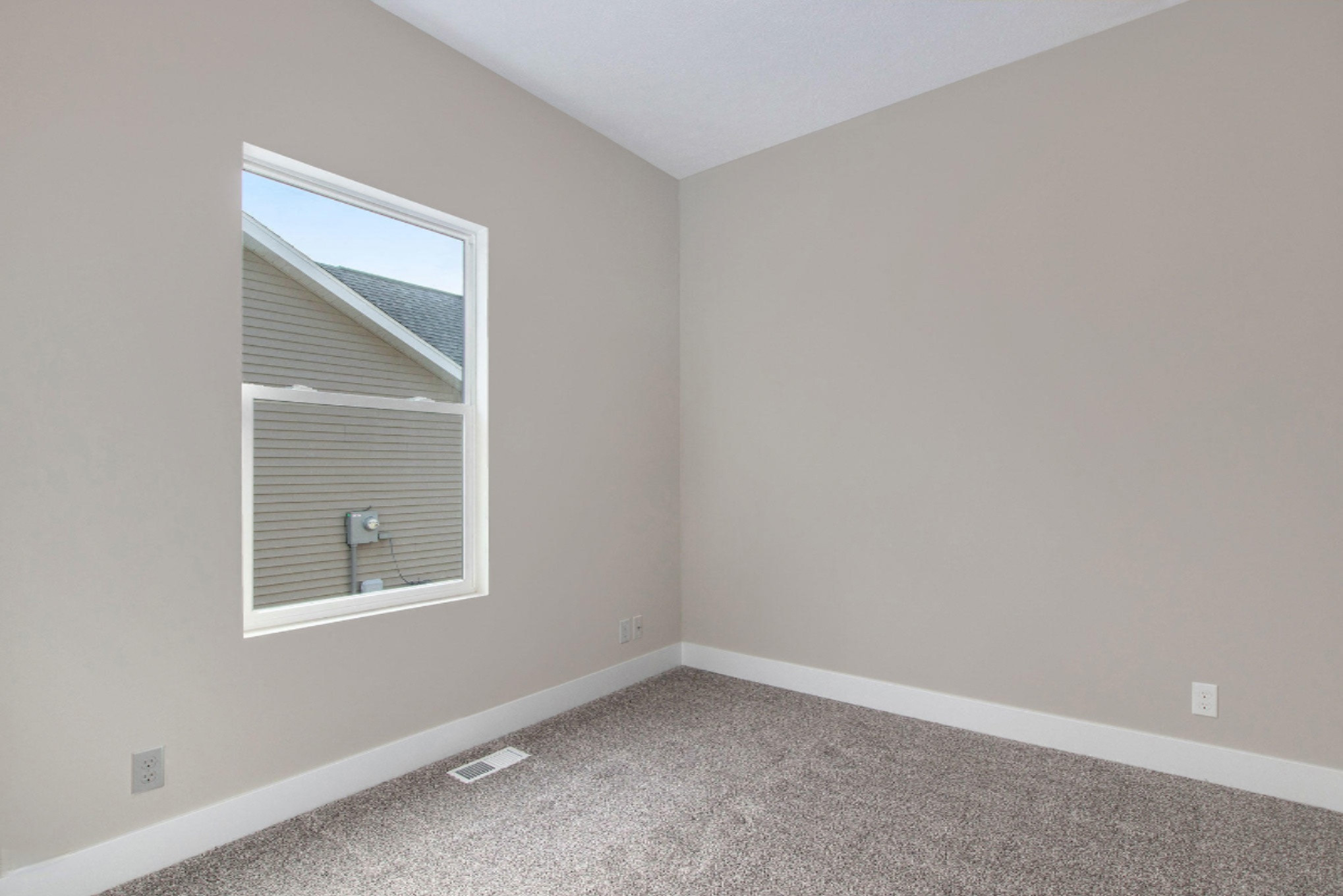 6057 Turtle Ridge Muskegon, MI 49444 - Photo 4 of 15 bedroom 1