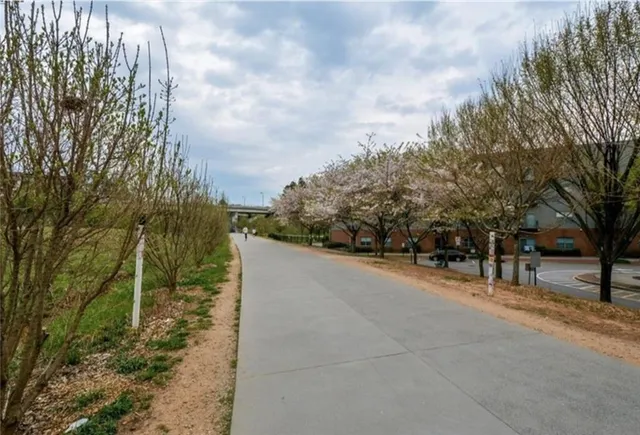 $7,000 | 536 Highland Avenue Northeast, Unit B, Atlanta, GA 30312