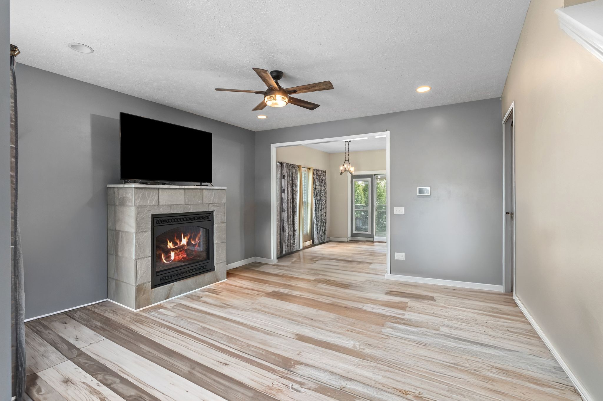 405 Arabian Lane Springfield, TN 37172 - Photo 4 of 19 Gallery Image 4