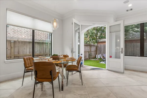 $2,495,000 | 4022 Coleridge Street, West University Place, TX 77005