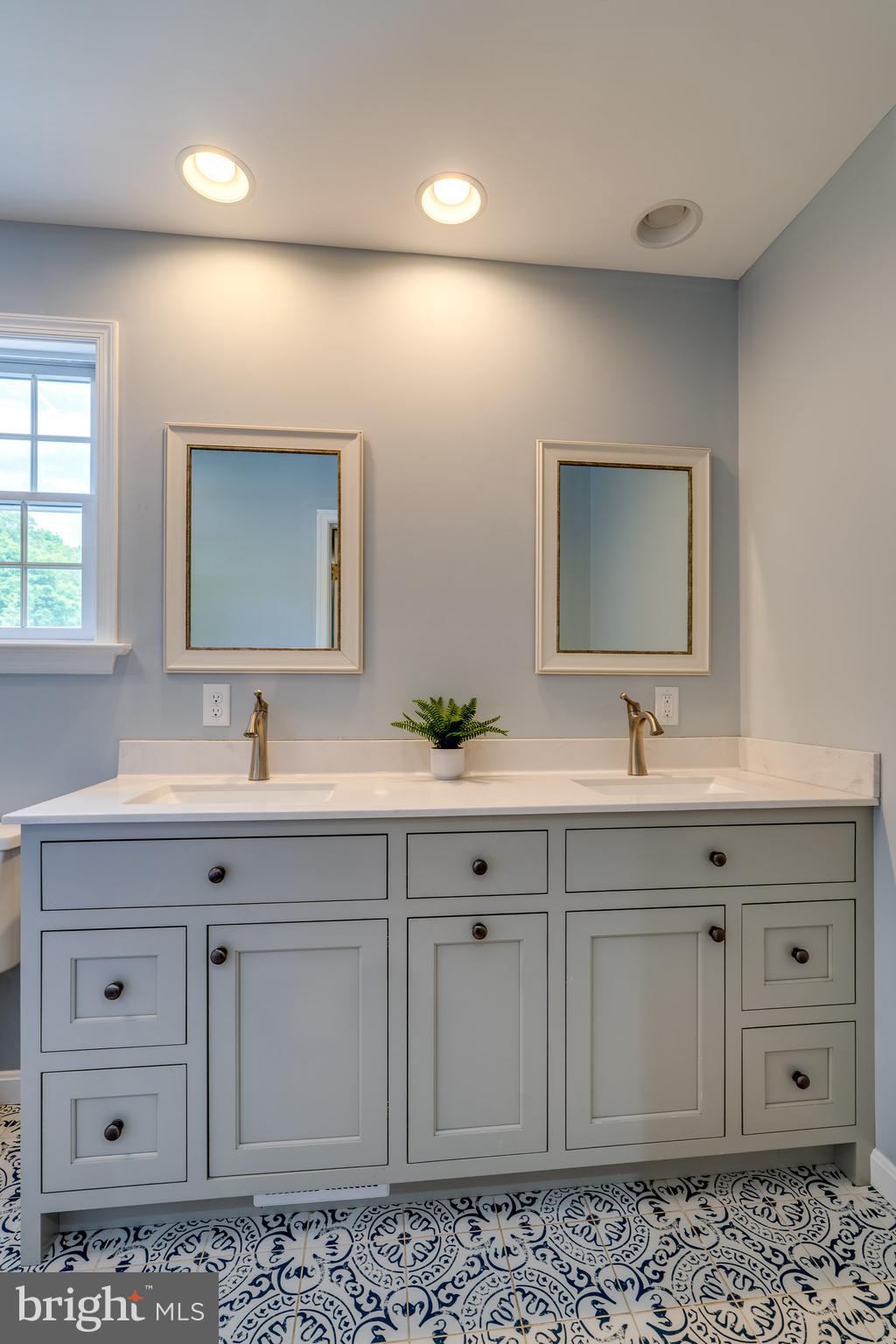 57 Upper Valley Road Christiana, PA 17509 - Photo 37 of 63 Hall Bath