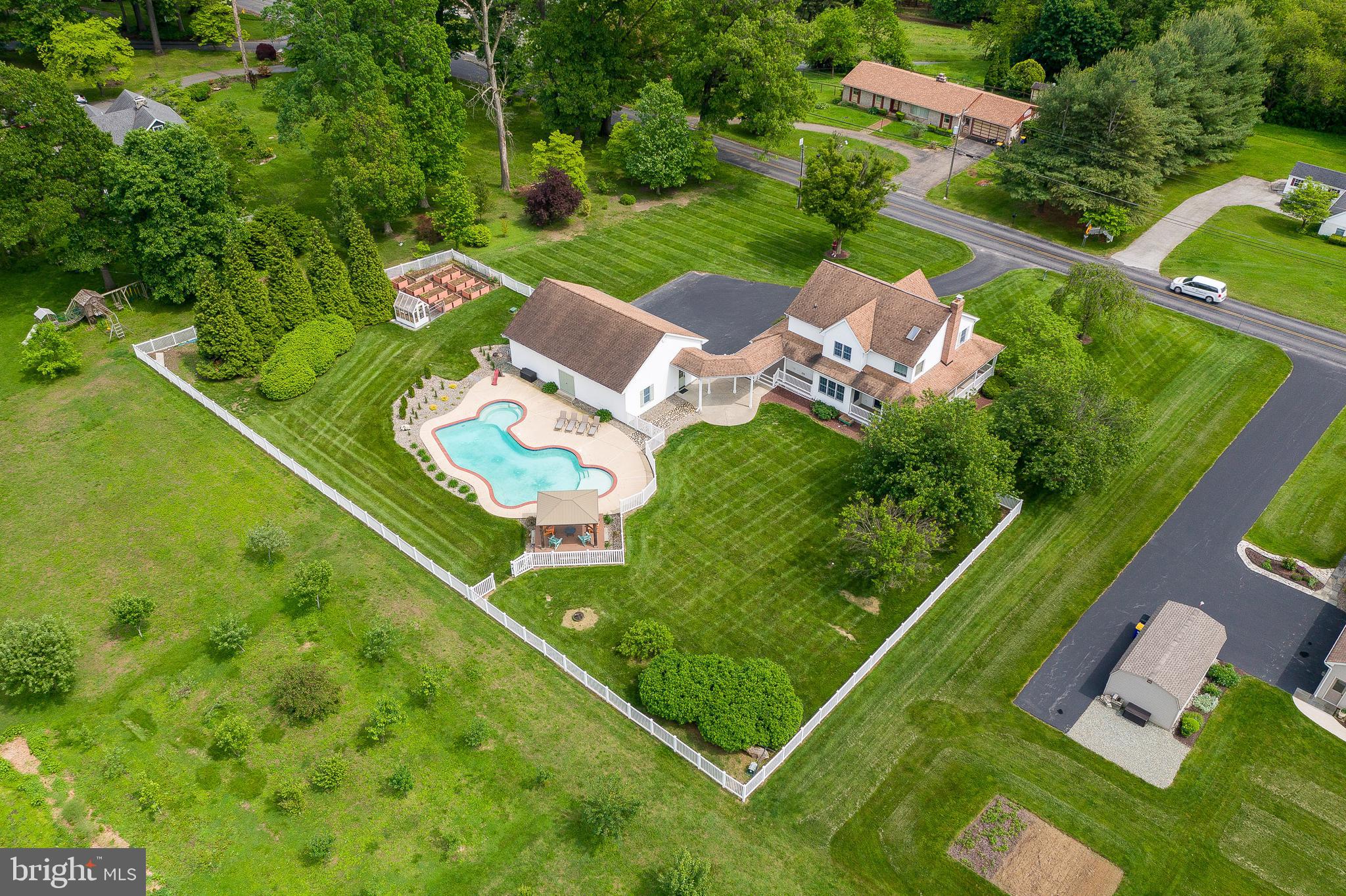57 Upper Valley Road Christiana, PA 17509 - Photo 4 of 63 Gallery Image 4
