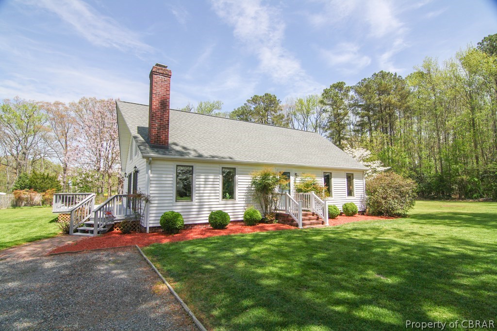 220 Navajo Road Kilmarnock, VA 22482 - Photo 2 of 40