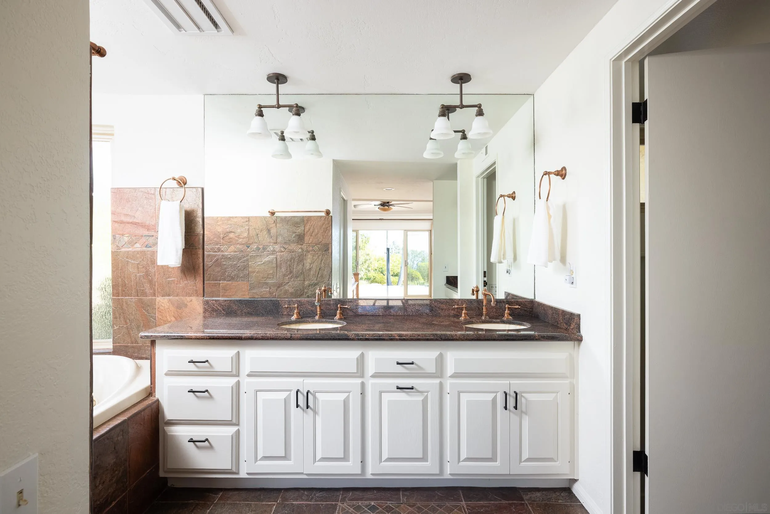 13671 Orchard Gate Road Poway, CA 92064 - Photo 23 of 46