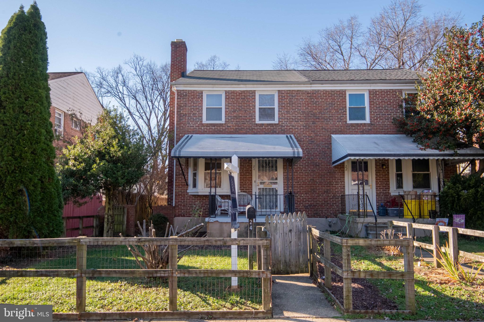 24 Mardrew Road Baltimore, MD 21229 - Photo 2 of 47 Fully Fenced In Front Yard
